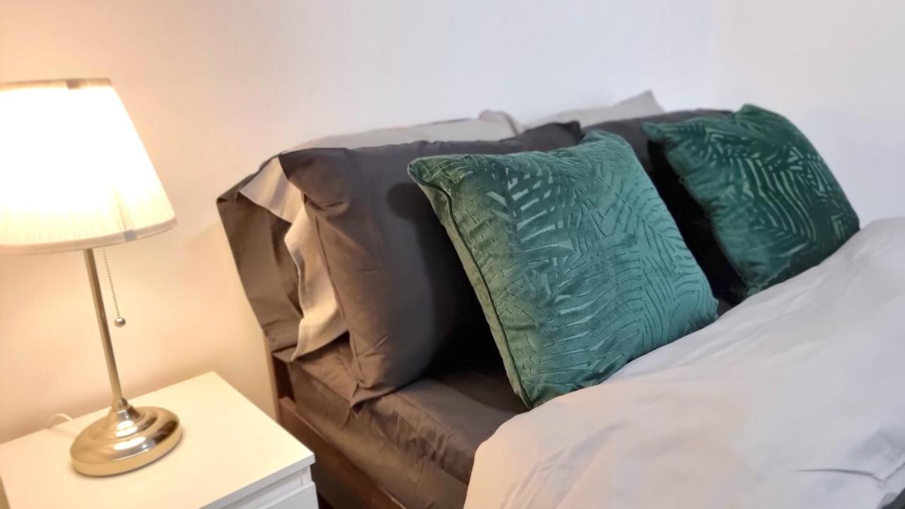 Spacious City Studio / Wifi / Parking Liverpool Ngoại thất bức ảnh