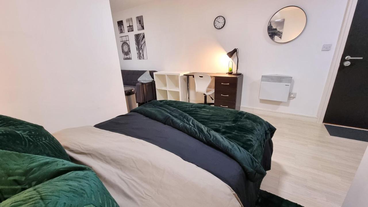 Spacious City Studio / Wifi / Parking Liverpool Ngoại thất bức ảnh