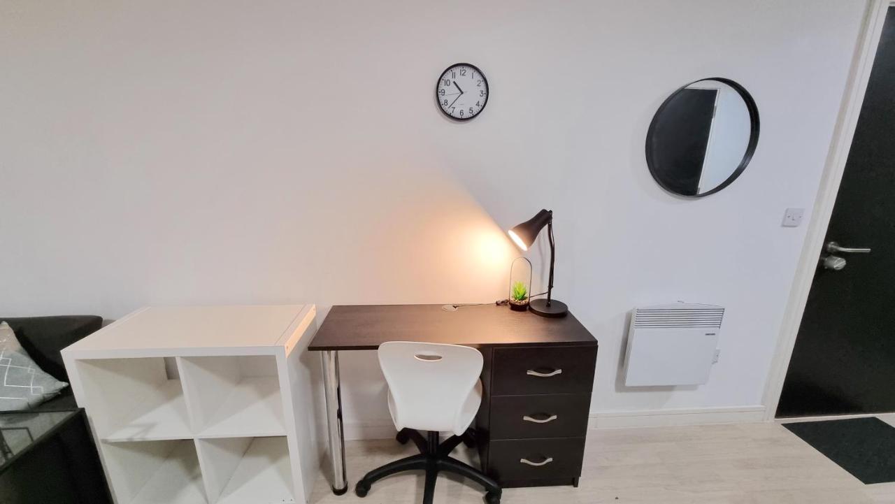Spacious City Studio / Wifi / Parking Liverpool Ngoại thất bức ảnh