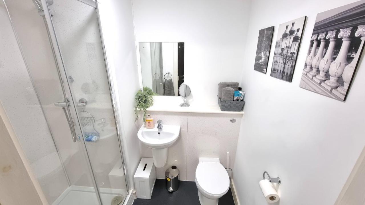Spacious City Studio / Wifi / Parking Liverpool Ngoại thất bức ảnh